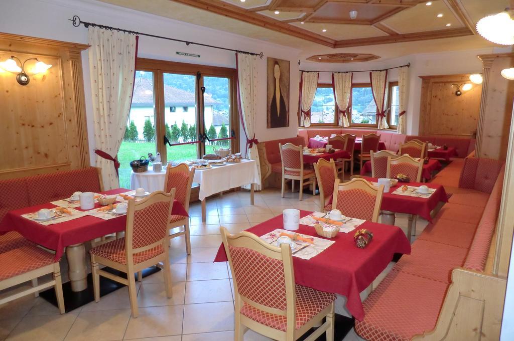 Garni Costa Verde Bocenago Dış mekan fotoğraf
